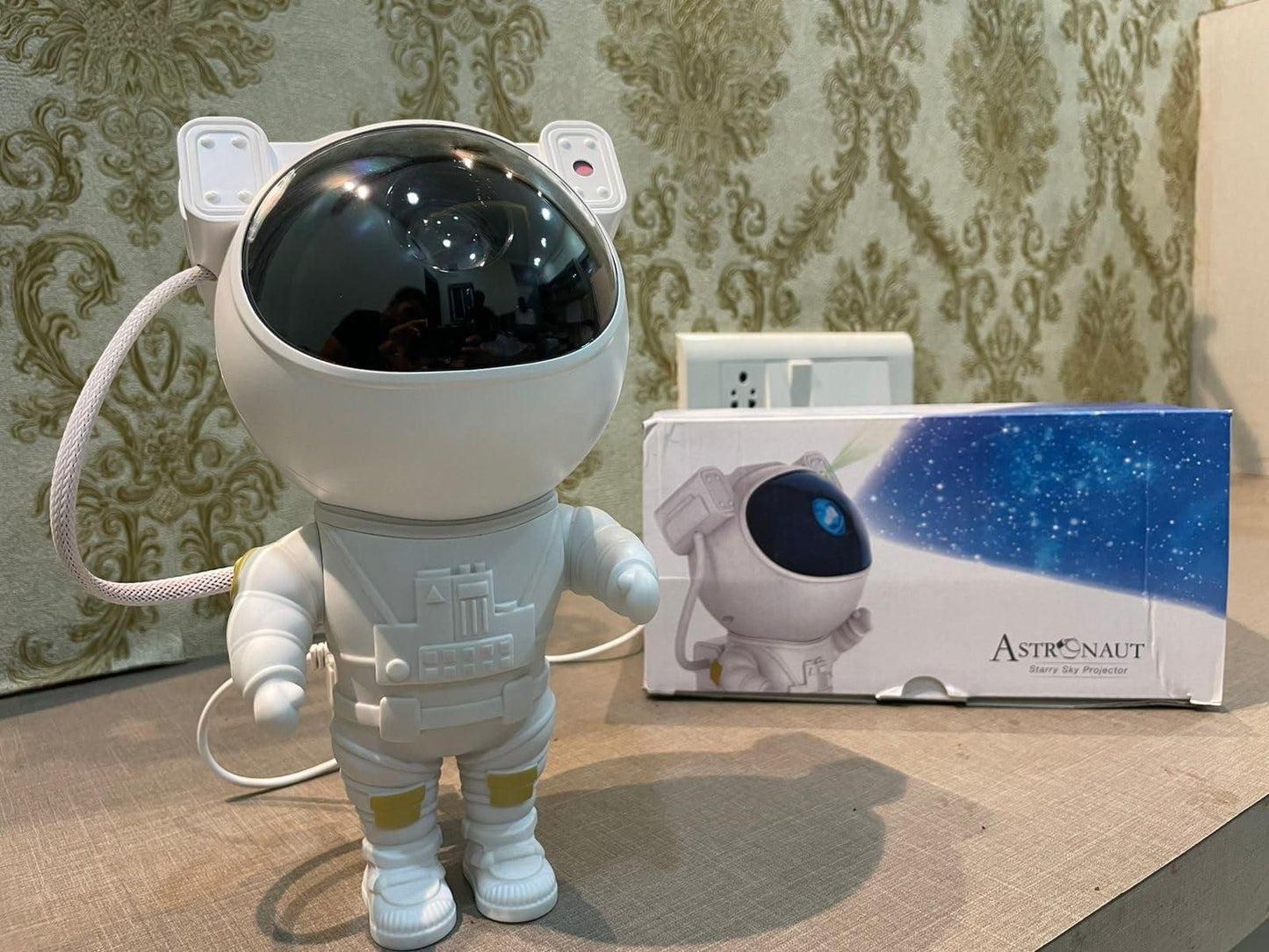 Astronaut Galaxy Projector – 360° Rotating Head with Remote Control